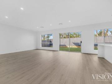 Near New Luxury Home with plenty of space in the convenient location of Box Hill