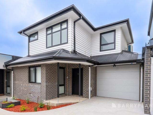 Near New Luxury in a Prime Location