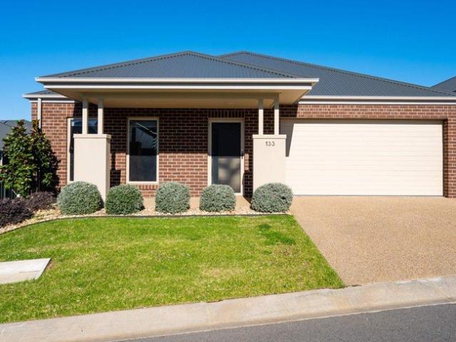 Near new luxury living