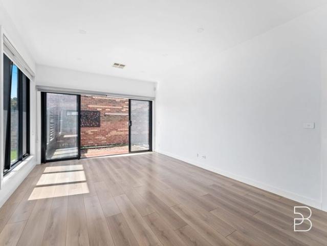 Near New Luxury Townhome