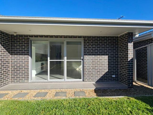 Near New Modern Granny Flat