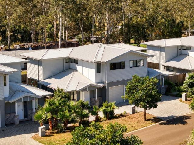 Near New Modern Living | Low Maintenance | Investment Appeal in Logan Reserve