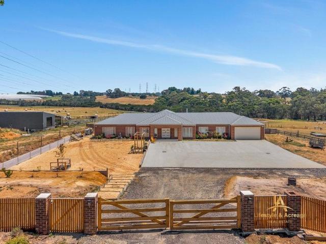 Near New Off Grid Lifestyle Property with Established Equestrian Infrastructure