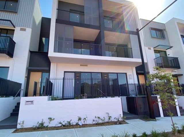 Near New One Bedder
