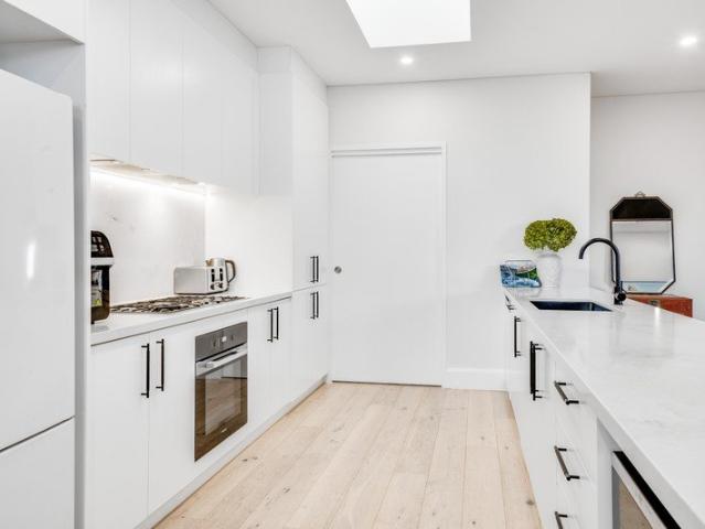 Near new over 55's development in a superb location