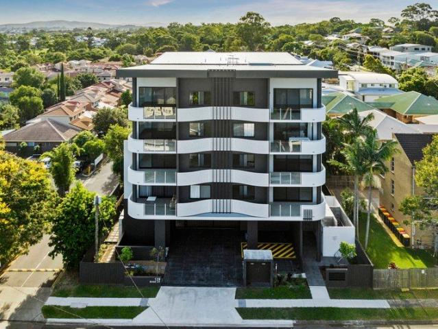 Near New Penthouse in Central Location