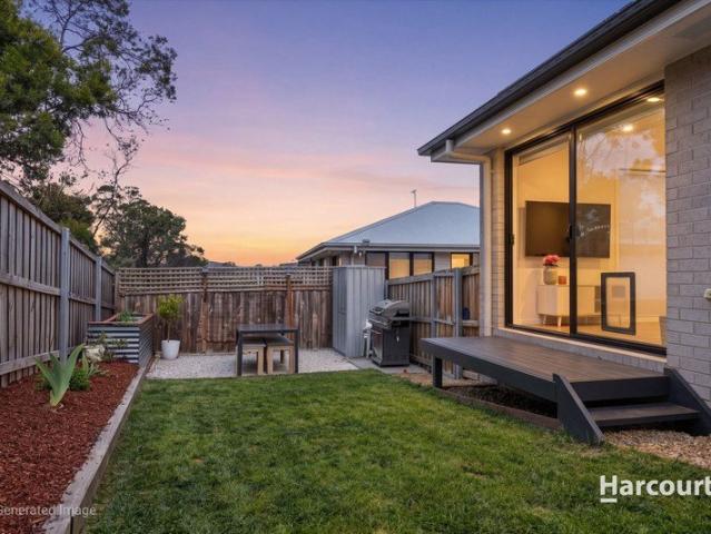 Near New. Private. Perfectly Easy!