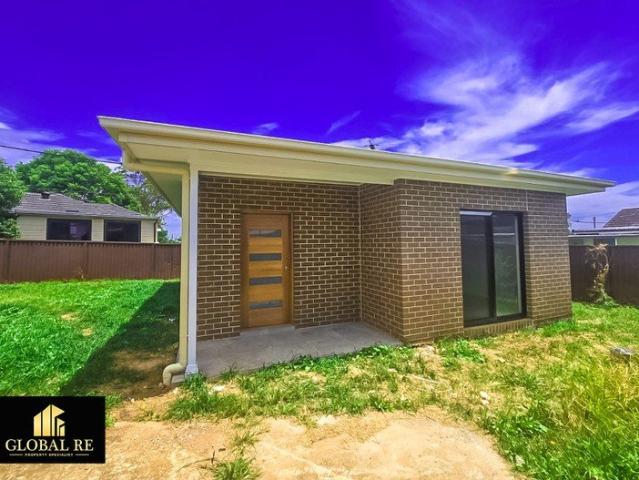 Near New Solid 2 Bedroom Granny Flat In Prime Location Of Mount Pritchard