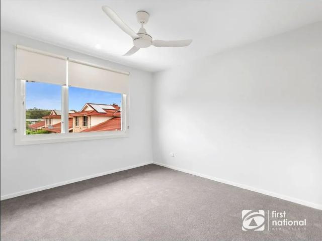 Near new spacious townhouse
