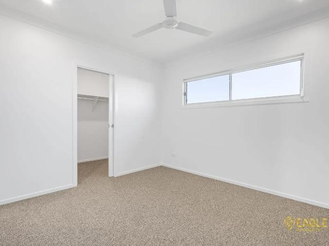 Near New Spacious Family Home. Ready to Move In
