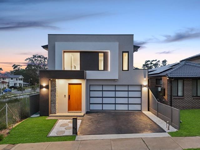 Near New, Spacious & Sophisticated