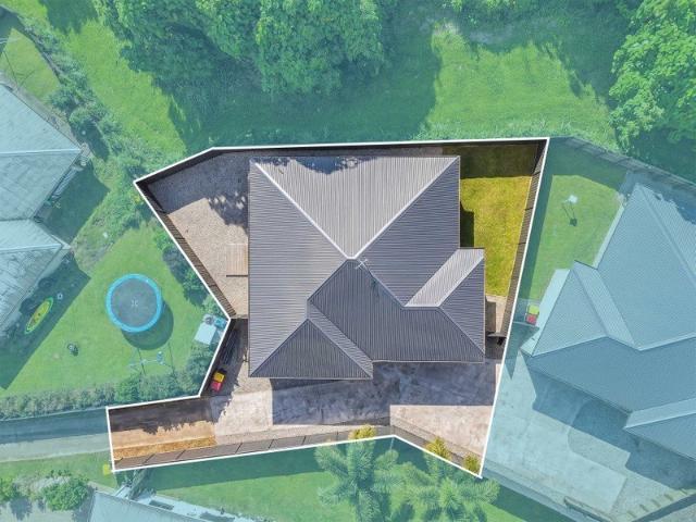 Near New Standalone Home in a Blue Chip Pocket