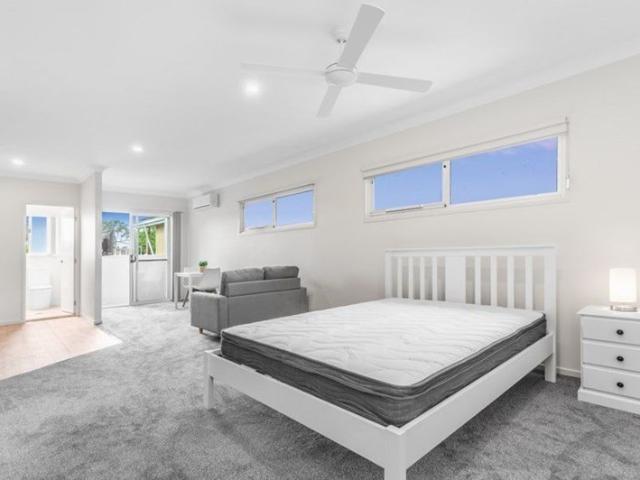 NEAR NEW STUDIO APARTMENT IN BALD HILLS