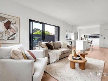 Near new style, space and convenience