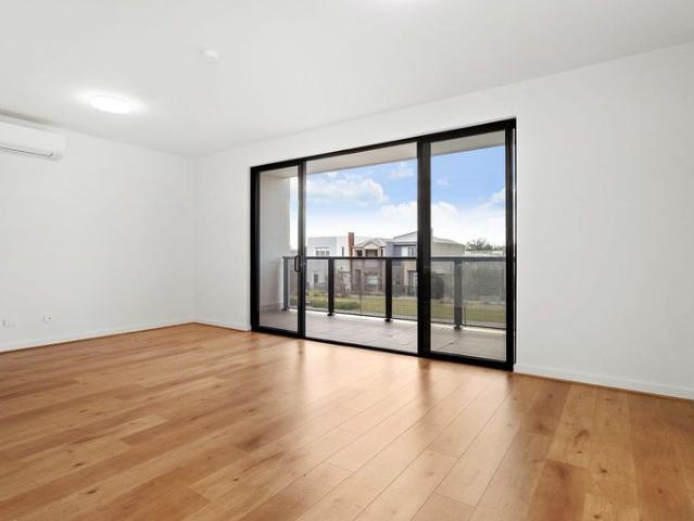 Near New Sunlit Apartment in the Heart of Lightsview