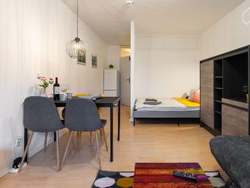 Near Cologne fair: Newly furnished sunny studio with balcony & parking, Koln Amsterdam Apartments for Rent