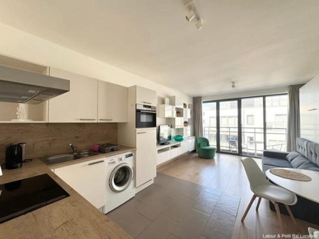 Near Hankar metro station Furnished studio!