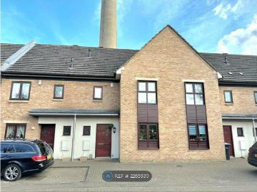 Near Side, Northampton NN5, 3 bed terraced house to rent, £1,450 pcm | PrimeLocation