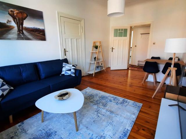 Near the Tempelhofer Hafen, quiet but central, Berlin Amsterdam Apartments for Rent