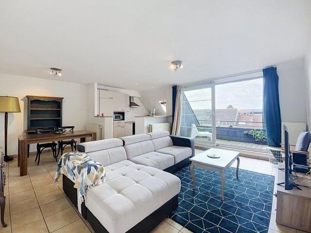 Near Waterloo station – 2 bedroom flat with terrace