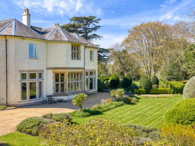 Near Wells 8 bed semi detached house to rent £5,000 pcm £1,154 pw