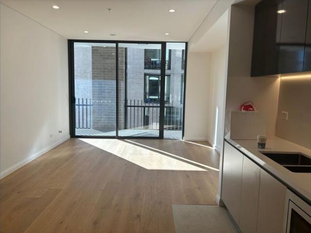 Nearly Brand Apartment with Handy Location