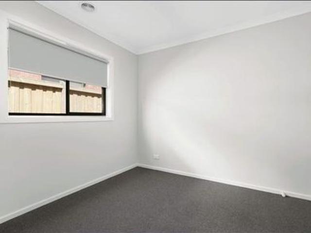Nearly Brand New Four Bedroom House for lease in Winter Valley