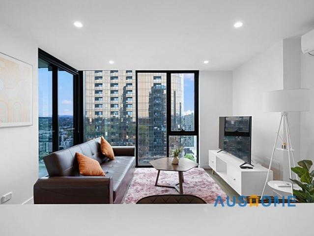 Nearly Brand New in Prospect with Amazing View