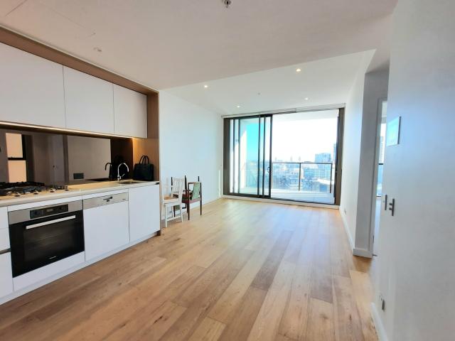 Nearly New 2 bedroom 1 bathroom available soon with nicer view