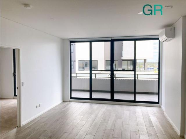 Nearly New 2 Bedroom Apartment for Rent 3mins to metro station