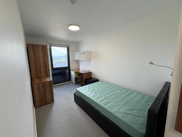 Nebula Building, 20 Egerton Street. 1 bed in a house share to rent £446 pcm £103 pw