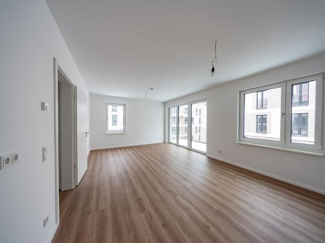 Nebauwohnung im Erstbezug mit Fußbodenheizung und Balkon / WBS 220 erforderlich
