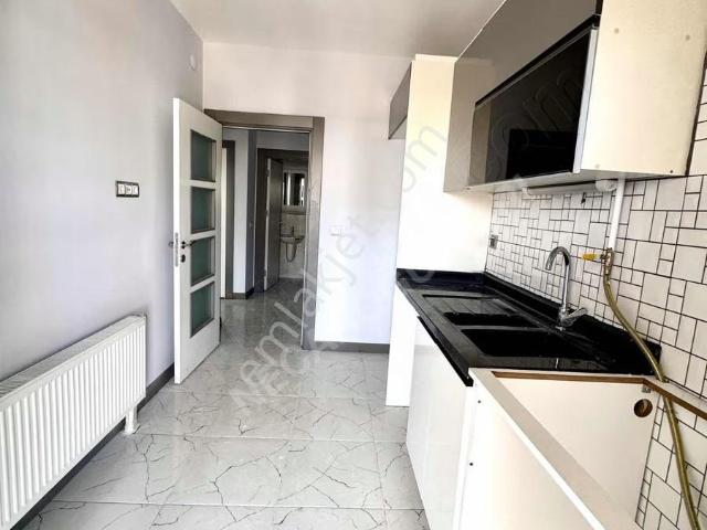 Necaroğullarından Wınston Avm Karşısı Tokiler