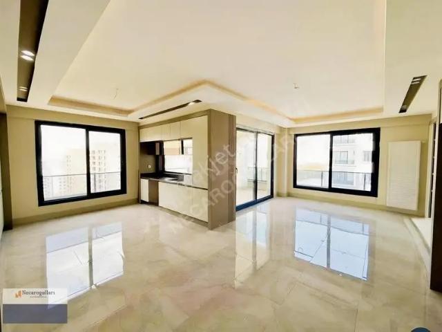 Necaroğullarından Star Batışehir Sitesi