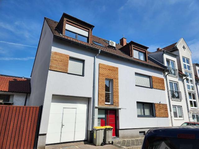 Neckarau: sanierte 4 ZKB, 2 Bäder, Garage Kein Makler