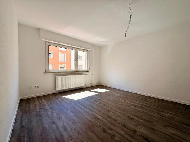 Neckarstadt Ost – Erstbezug nach Sanierung 1ZKD/Balkon Wohnung