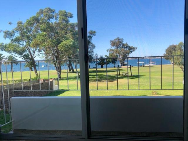 NEDLANDS Unobstructed River Views, Ground Floor, 2 Bed Apartment
