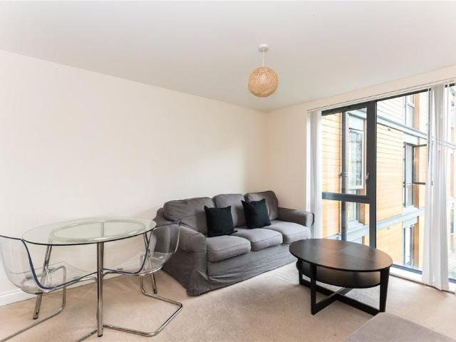 Needleman Close, London, NW9 1 bed apartment to rent £1,700 pcm £392 pw