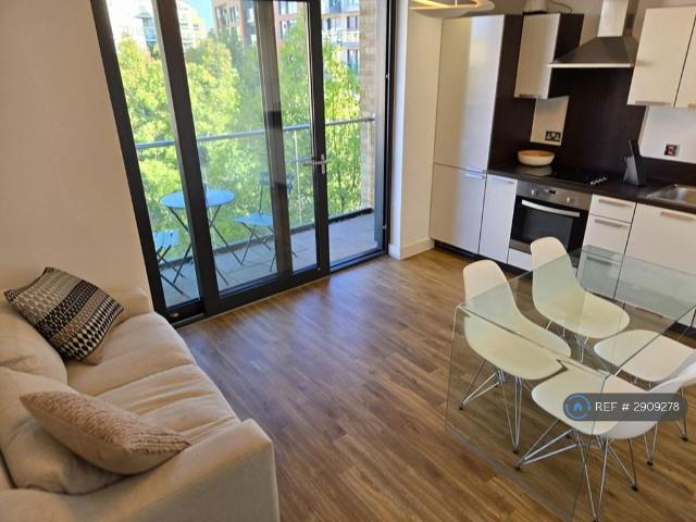 Needleman Street, London, SE16 1 bed flat to rent £2,150 pcm £496 pw