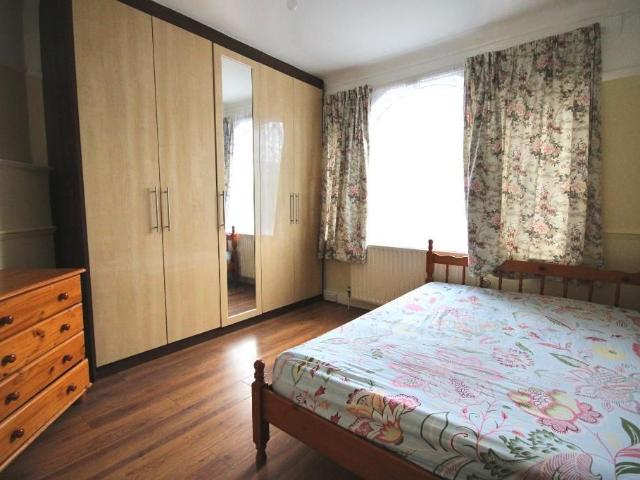 Neeld Crescent, Wembley HA9, 5 bed semi detached house to rent, £3,200 pcm | PrimeLocation