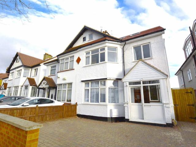 Neeld Crescent, London NW4, 5 bed semi detached house to rent, £4,500 pcm | PrimeLocation
