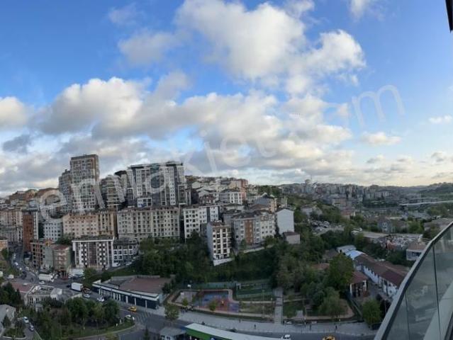 Nef03 Büyük Balkonlu 1+1 Geniş Satılık Boş Daire