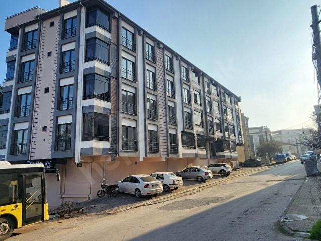 NEF ARKA TARAFINDA KİRALIK ARA KAT GENİŞ 1+1