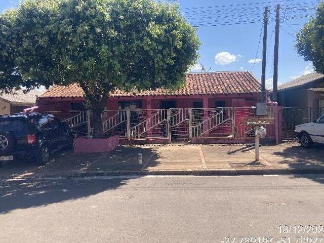 Negócio com vantagem — Casa no Centro, Cafeara PR, N. SN LT 3 QD A, 3 quartos, 220m² | Venda Diret