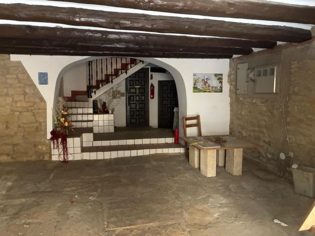 NEGOCIO EN FUNCIONAMIENTO EN UNCASTILLO