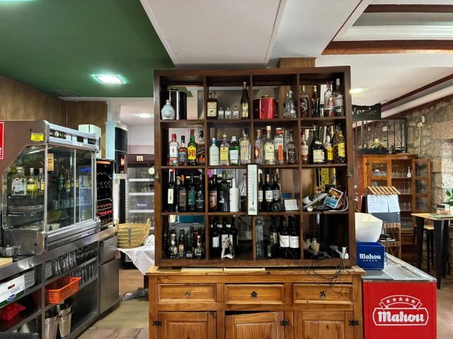 Negocio en venta. Manzanares el Real