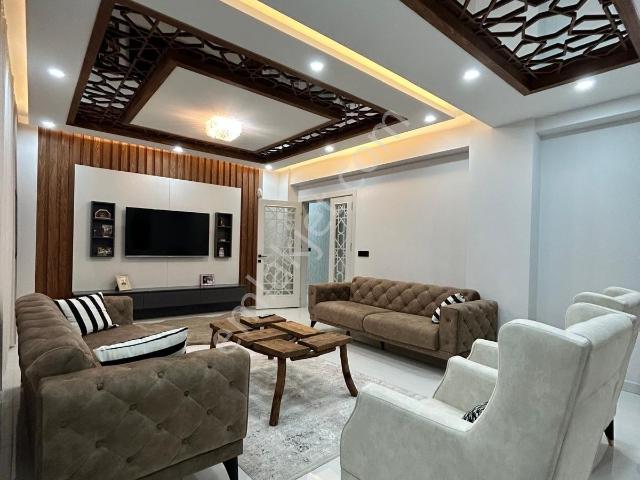 Nehirden 1200 Evlerde Satılık 4+1 Daire