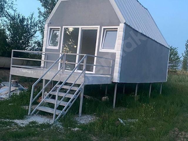 Nehirden Denizli Çivril seraserlide satılık müstakil ev ve bahçe
