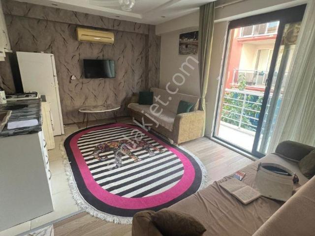 Nehirden İstiklalde Kiralık 1+1 Apart