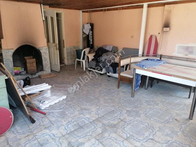 Nehirden Karamanda Satılık 3 Katlı Müstakil Bina